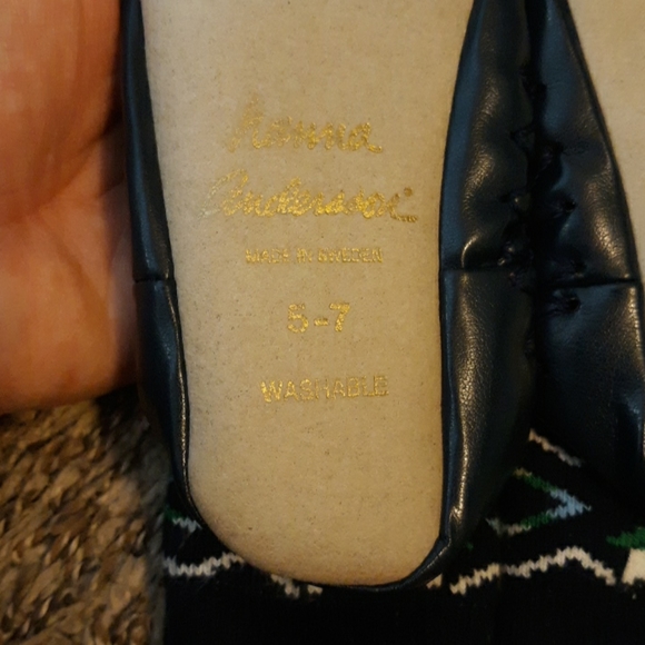 #585 NWT Hanna Andersson toddler booties. Size: 5 - Picture 4 of 7